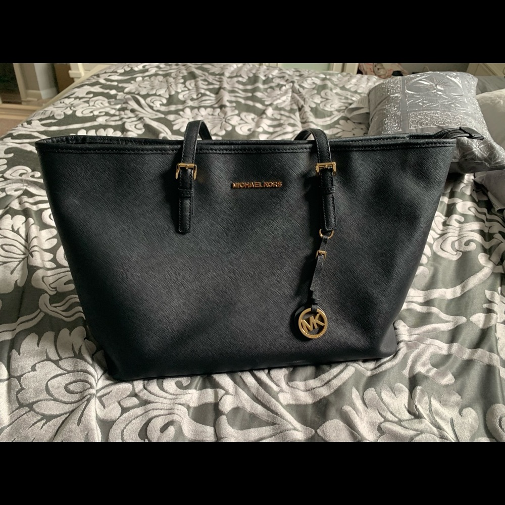 Sold As Is - Michael Kors jetset tote, black, used